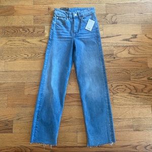 H&M DIVIDED STRAIGHT HIGH WAIST JEANS
